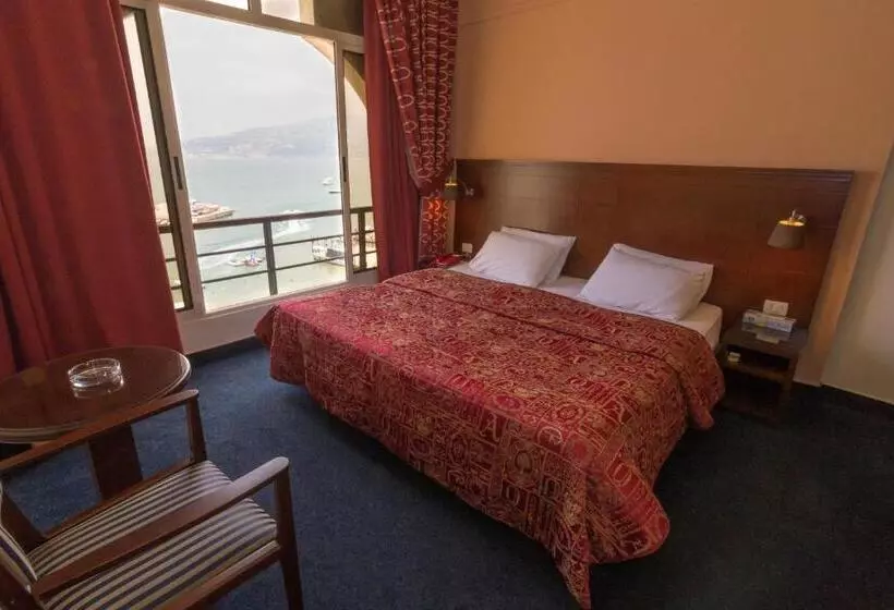 اتاق استاندارد یک نفره با چشمانداز دریا, Bel Azur Hotel Resort