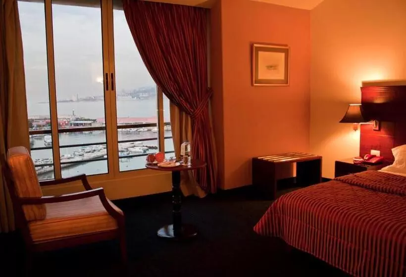 سوییت جونیور با چشمانداز دریا, Bel Azur Hotel Resort