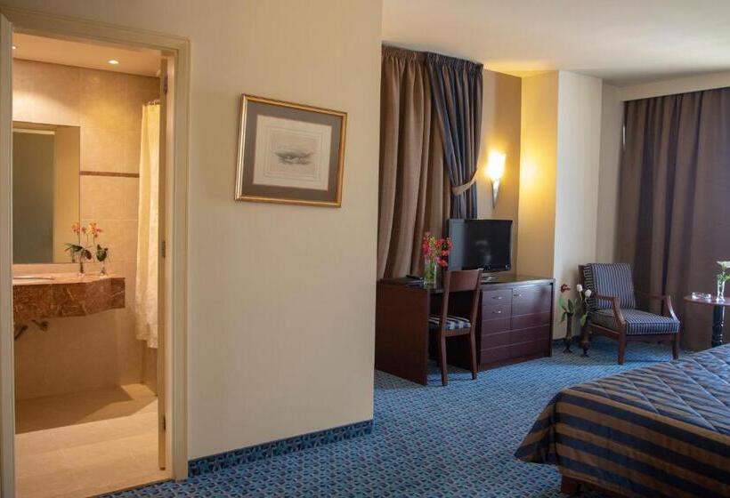 سوییت جونیور با چشم‌انداز دریا, Bel Azur Hotel   Resort