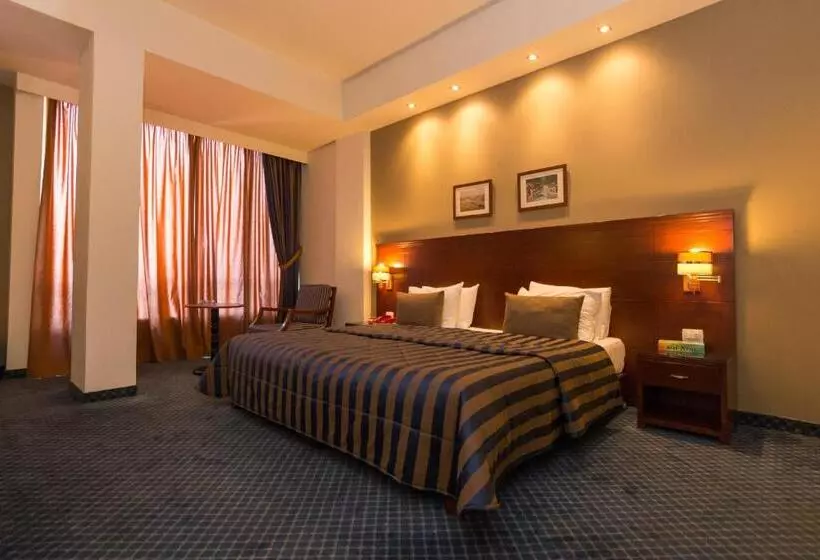 سوییت جونیور با چشمانداز شهر, Bel Azur Hotel Resort