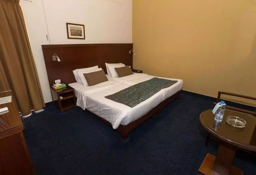 اتاق اساندارد با چشمانداز جانبی به دریا, Bel Azur Hotel Resort