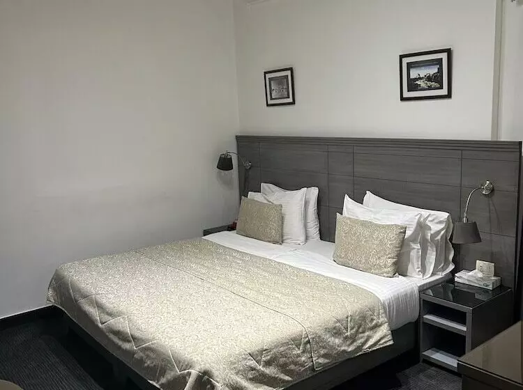 اتاق اساندارد با چشمانداز جانبی به دریا, Bel Azur Hotel Resort