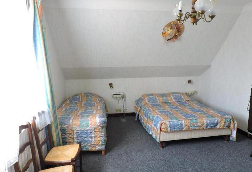 Четырехместный Номер Стандарт, Belvedere Montargis Amilly