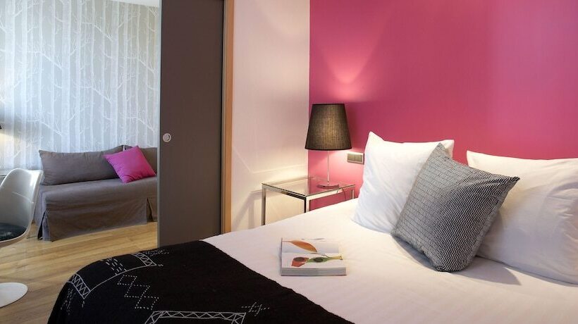 Полулюкс, Design Hôtel Des Francs Garçons