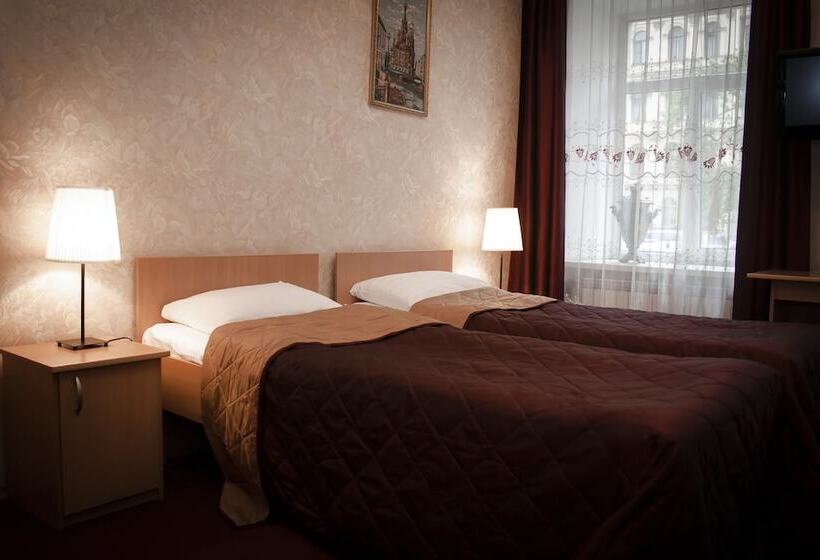 اتاق استاندارد, Dom Dostoevskogo