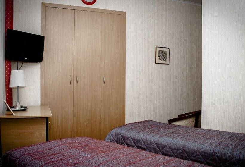 اتاق اکونومی, Dom Dostoevskogo