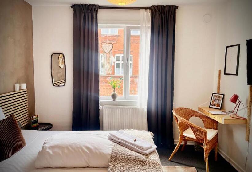 Quarto Estandar Individual, Gammel Havn