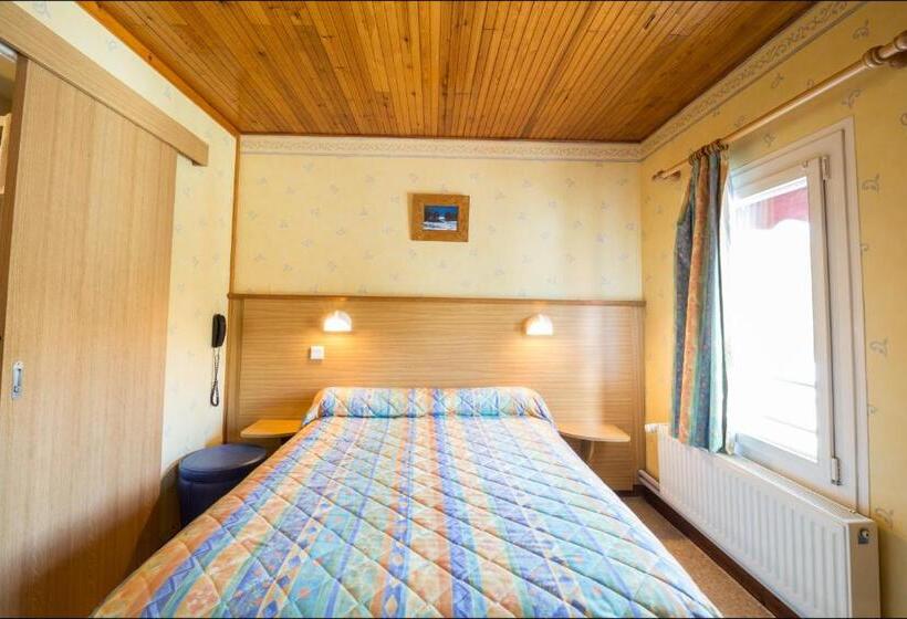 四人标准间, Hôtel Bel Air