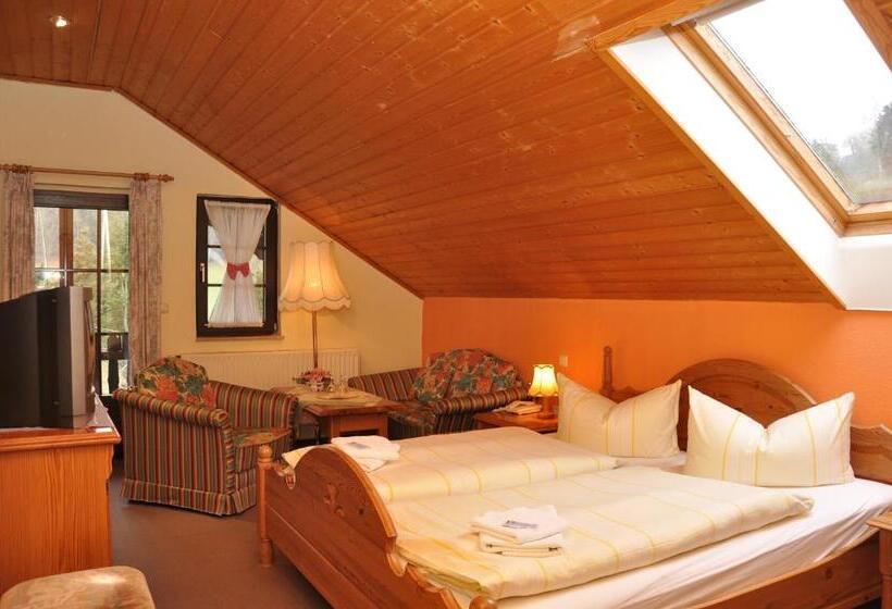 스탠다드 룸, Jägerklause