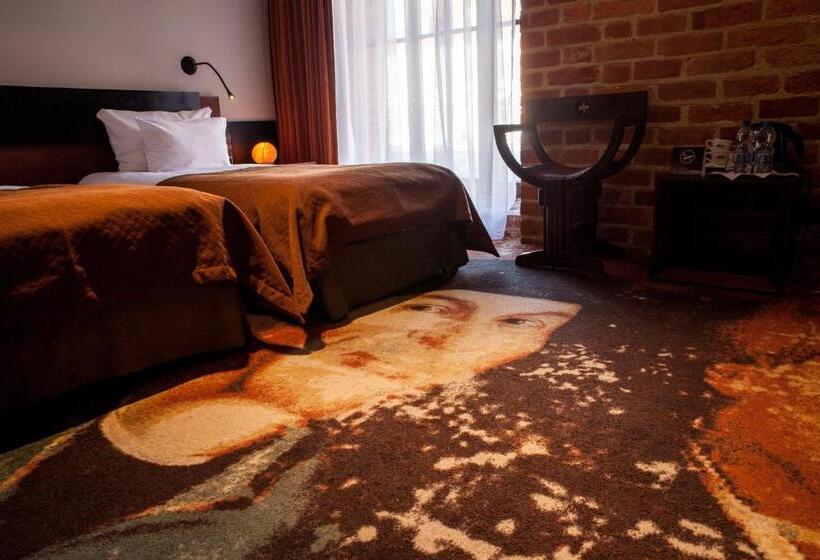 חדר סטנדרט, Krasicki