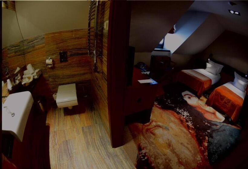 חדר אקונומי, Krasicki