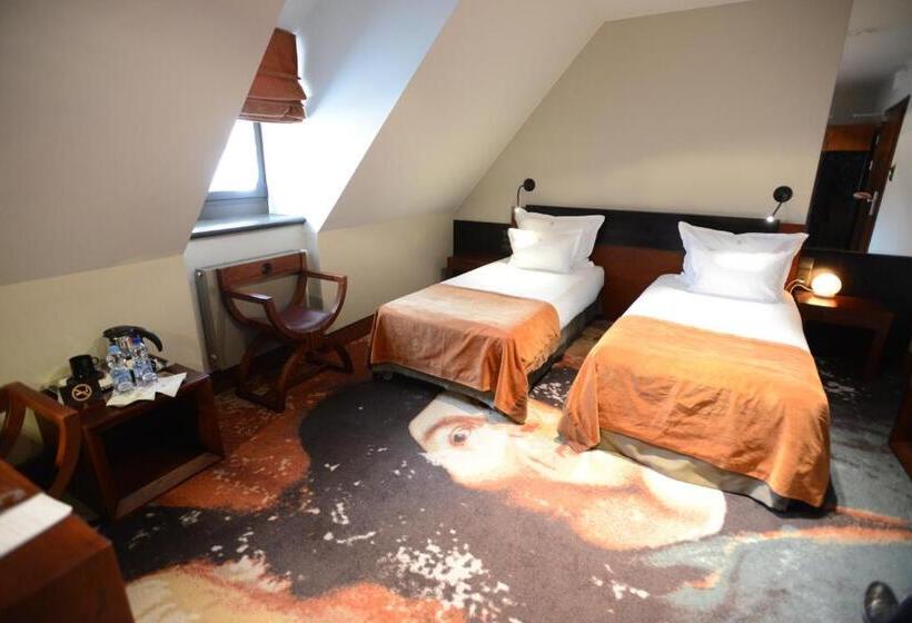 חדר אקונומי, Krasicki