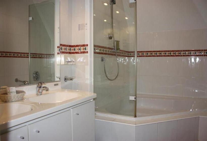 Номер Superior, La Ferronniere