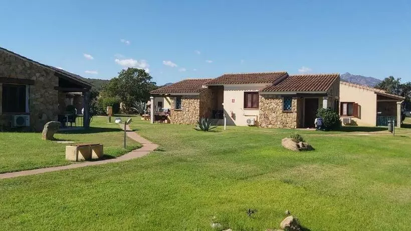 コンフォートトリプルルーム, Li Suari Club Village