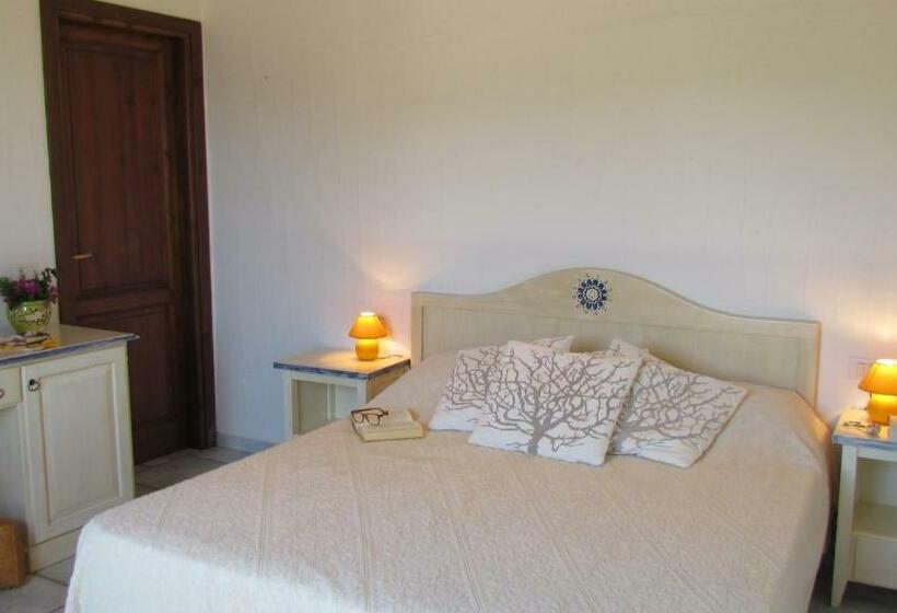 اتاق استاندارد, Li Suari Club Village