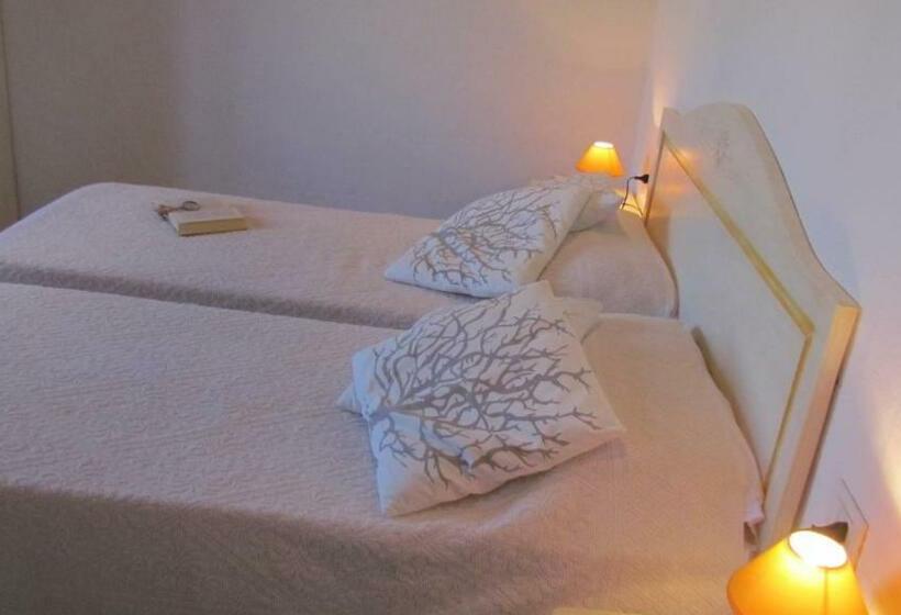 اتاق استاندارد, Li Suari Club Village