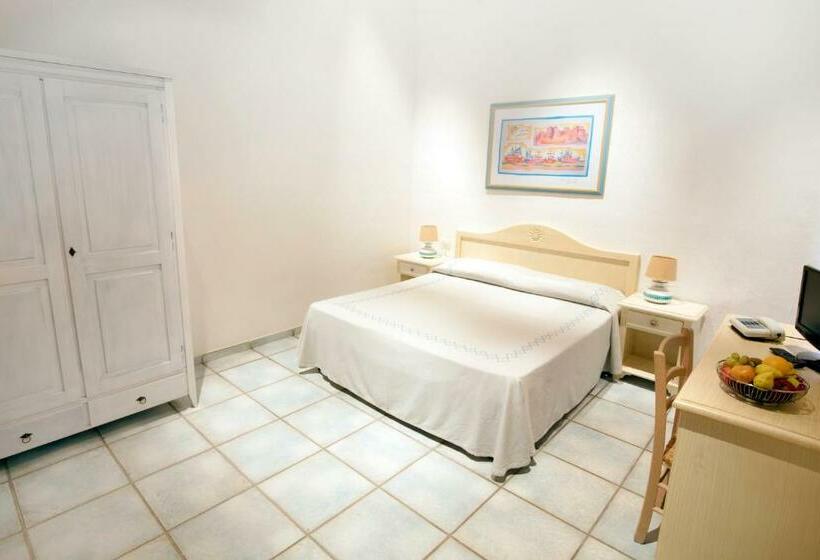 اتاق استاندارد, Li Suari Club Village