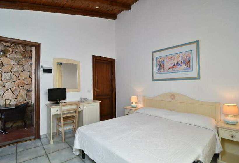 اتاق استاندارد, Li Suari Club Village