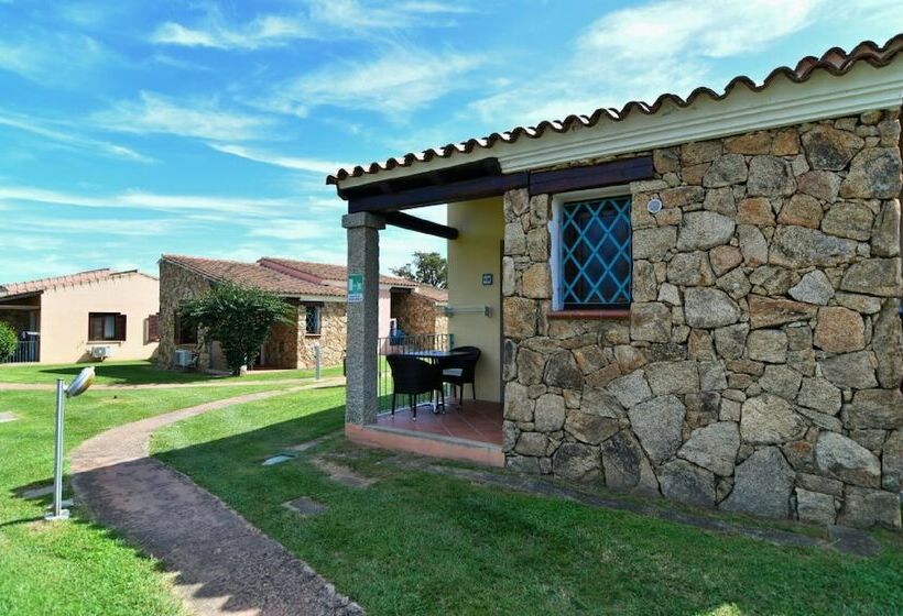 اتاق استاندارد, Li Suari Club Village