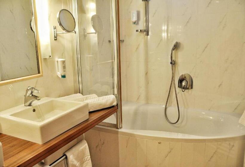 デラックスルーム, Mandelhof S