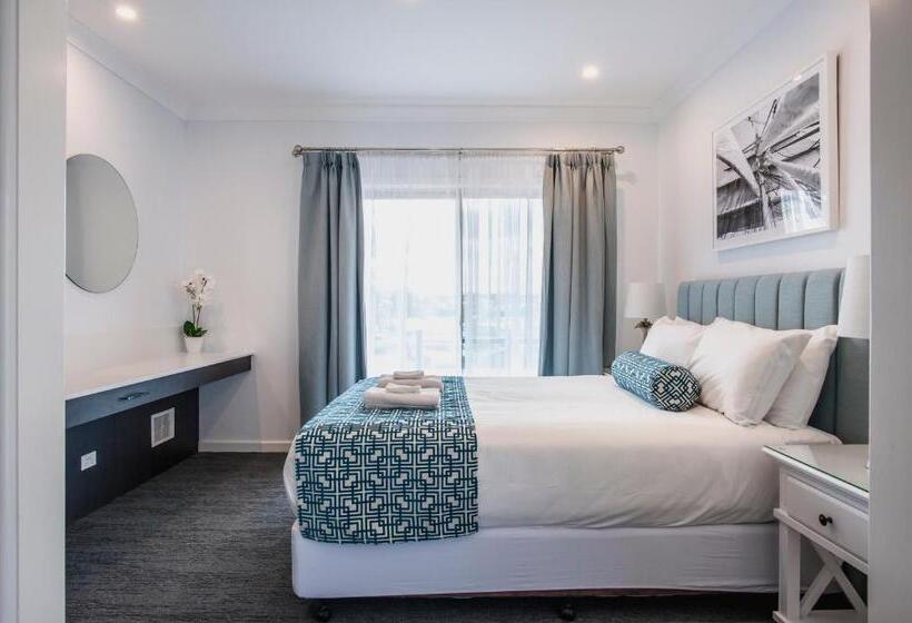 デラックススイート, Marina