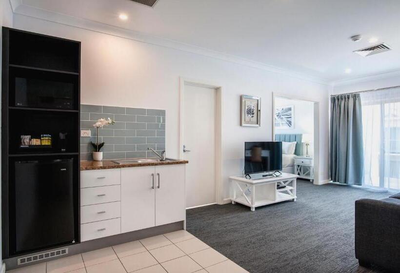 デラックススイート, Marina