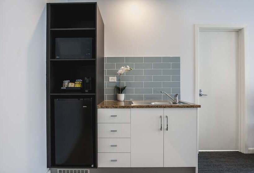 디럭스 스위트, Marina