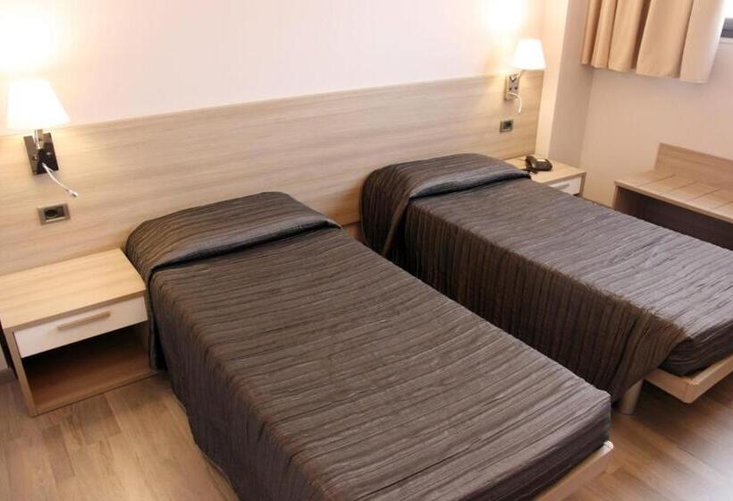 חדר סטנדרט, Meuble' Atlantic