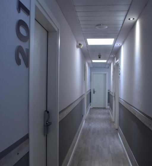 חדר סטנדרט, Meuble' Atlantic