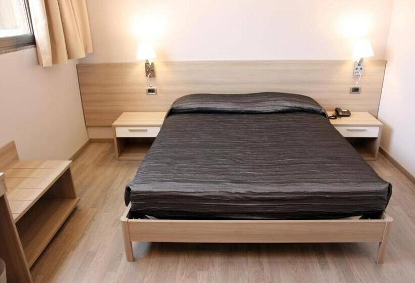 חדר סטנדרט, Meuble' Atlantic