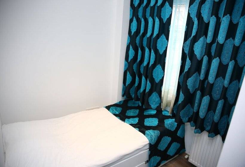 スタンダードトリプルルーム, Minel