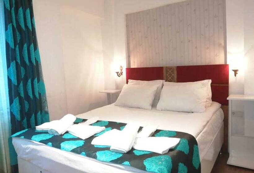 スタンダードトリプルルーム, Minel