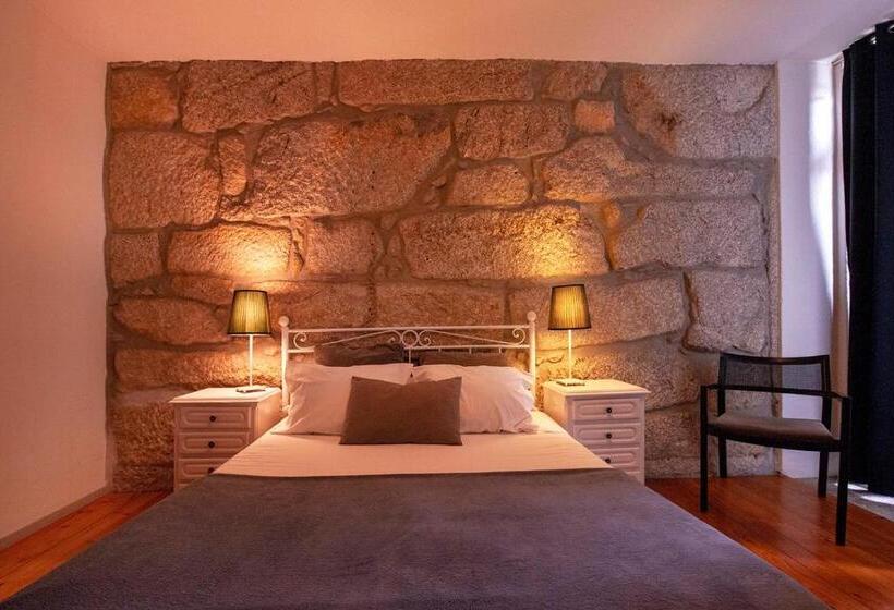 اتاق لوکس با چشمانداز, Oportohouse