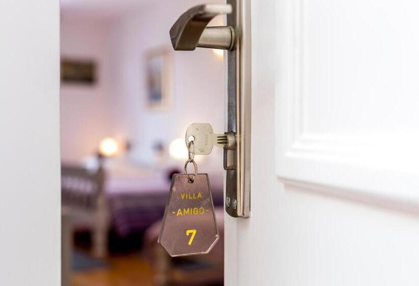 דירת חדר נוף לגינה, Pansion Amigos