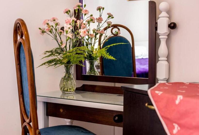 חדר דלוקס נוף לים, Pansion Amigos