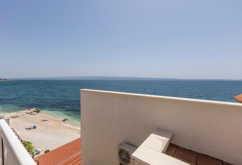 חדר דלוקס צדדי נוף לים, Pansion Amigos