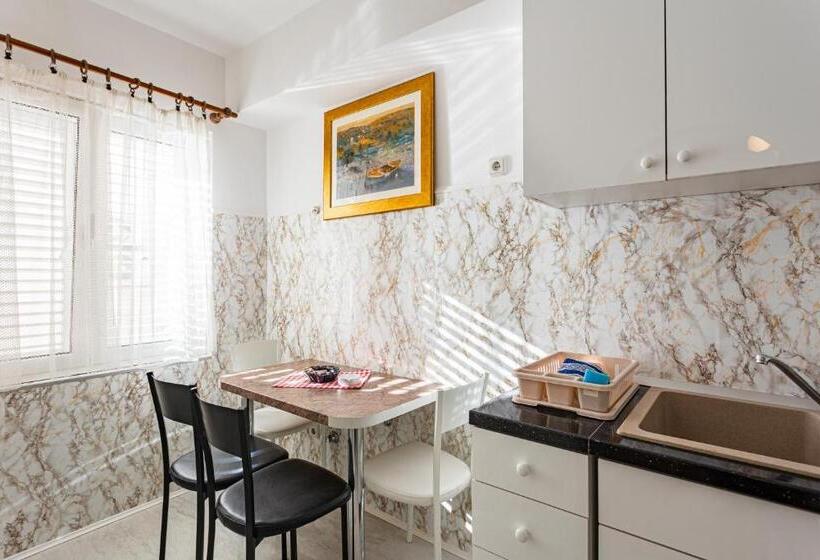 דירת 2 חדרים נוף לים, Pansion Amigos