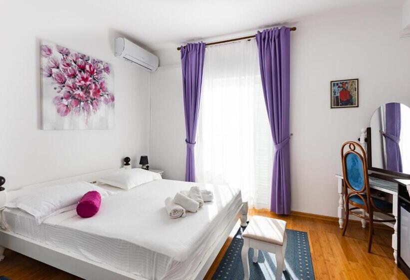 חדר דלוקס נוף לים, Pansion Amigos