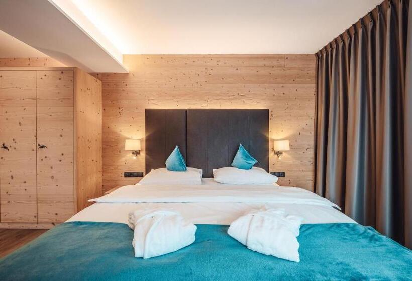 Номер Deluxe, Das Berghotel   Plan De Gralba