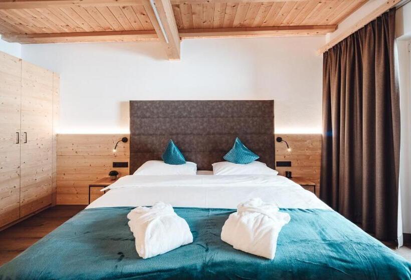 Suite com Varanda, Das Berghotel   Plan De Gralba