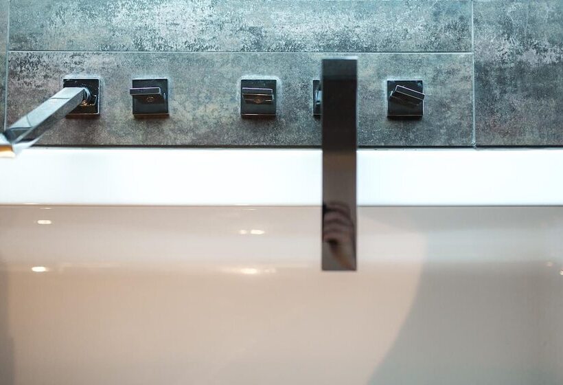 Полулюкс, Saks Urban Design Hotel Kaiserslautern