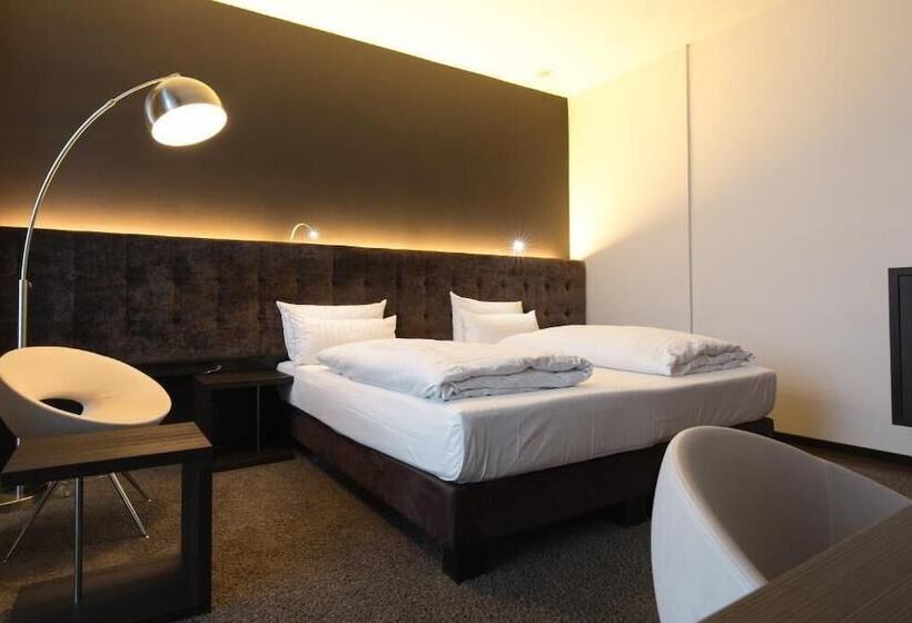 Полулюкс, Saks Urban Design Hotel Kaiserslautern