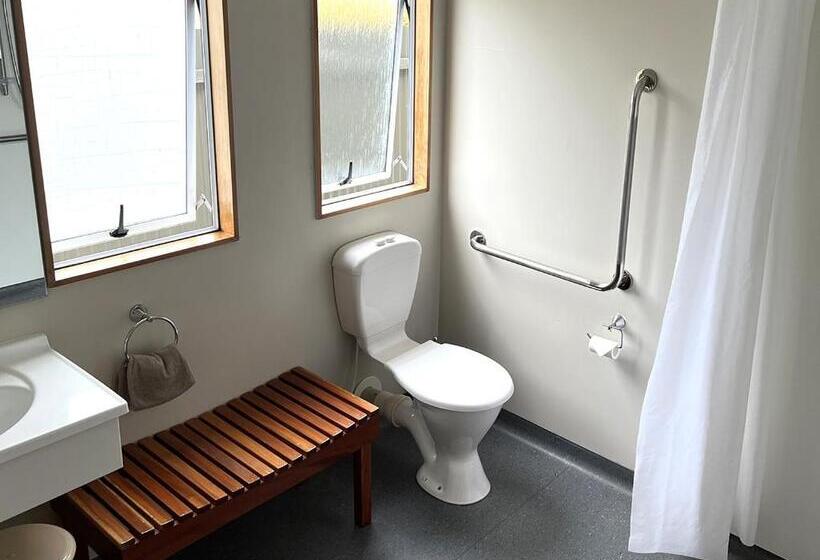 Студия Стандарт, Jade Court Motel