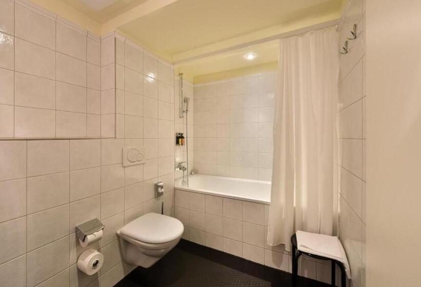 コンフォートルーム, Romantik Hotel Schwan