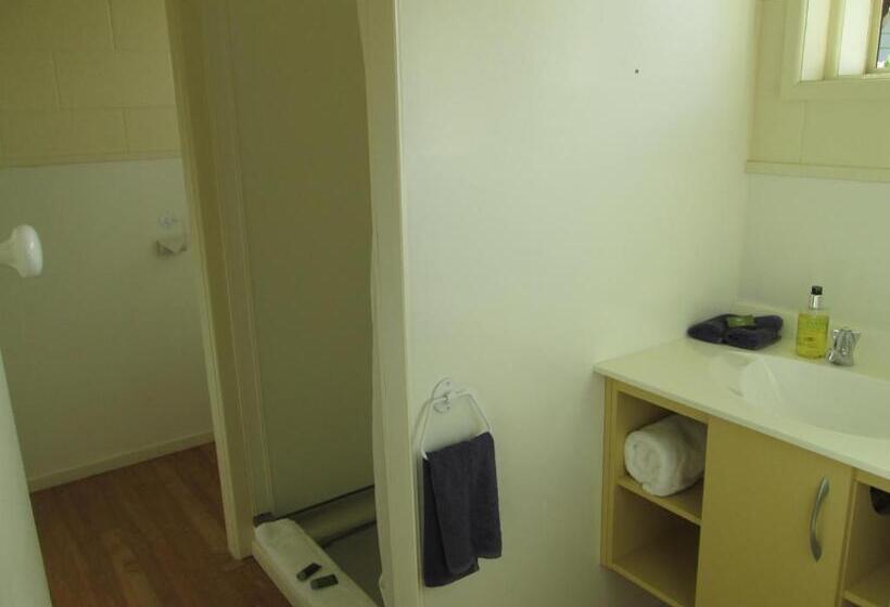 דירת חדר, Shortland Court Motel