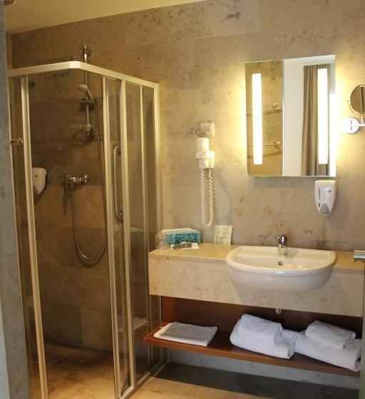 带阳台的豪华间, Zenit Wellness Hotel Balaton