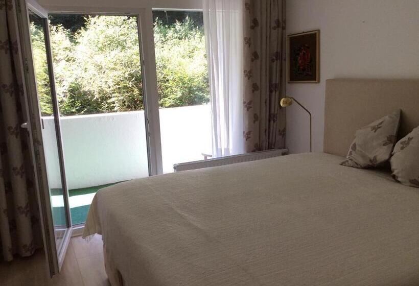 Апартаменты 1 Спальня Вид на Сад, Kurhaus Apartment King Size Bett 180x200