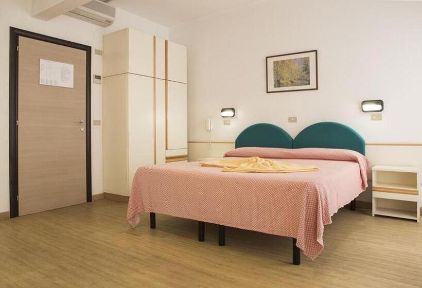 Четырехместный Номер Стандарт, Alba