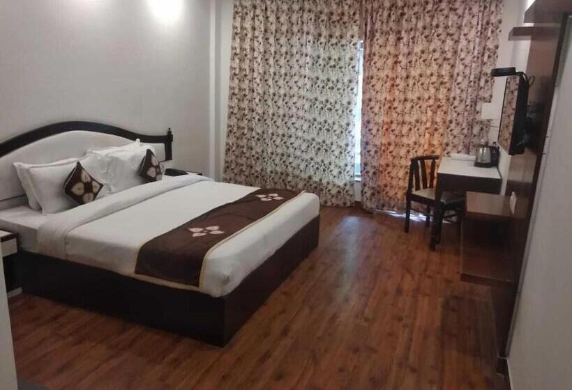 Номер Deluxe Кровать Кинг, Shivalik Hills Mussoorie