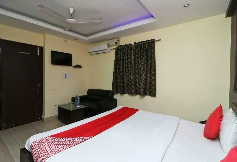 اتاق استاندارد, Vaccinated Staff- Oyo 45540 Prakash Inn